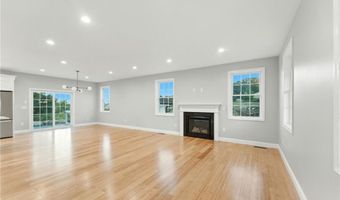 6 Pico Cir, Johnston, RI 02919
