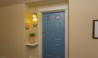 967 Golden Aspen Pl, Ashland, OR 97520