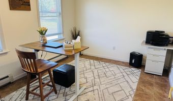 206 W Cobble Hill Rd, Barre, VT 05641