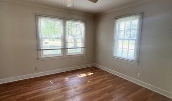 1693 Vine St, Biloxi, MS 39531