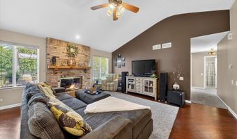 1148 Sawmill Ln, Algonquin, IL 60102