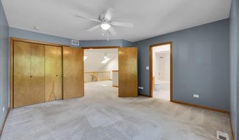 446 S Wenbriar Sq, Addison, IL 60101