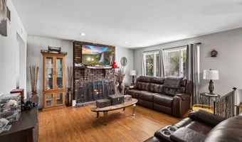 356 W Park Ave, Addison, IL 60101