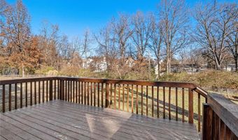 547 Golfwood Dr, Ballwin, MO 63021