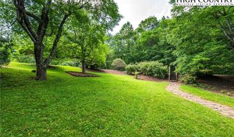144 Spice Apple Way, Banner Elk, NC 28604