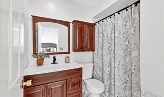 701 Kehrs Mill Rd, Ballwin, MO 63011