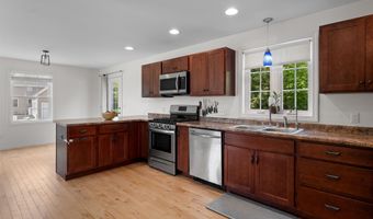 33 Thatcher Way, Barrington, NH 03825