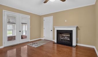 225 W Gate Dr, Baxter, TN 38544