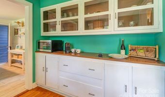 15 Valle Vista Dr, Asheville, NC 28804