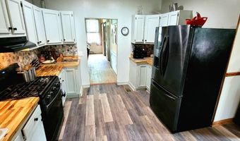 8079 Wayside Creamery Rd, Alderson, WV 24910