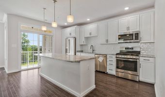 23286 SOUTHDOWN MANOR Ter 101, Ashburn, VA 20148