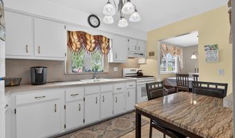 103 E 25TH St, Bayonne, NJ 07002