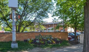 706 N CLEVELAND St, Arlington, VA 22201