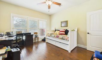 17 Valley View Rd, Batesville, AR 72501