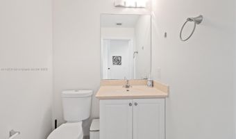 3340 NE 190th St 405, Aventura, FL 33180