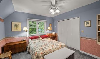 535 Forest Glen St, Ames, IA 50014