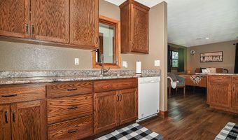 30824 Olde Hawkeye, Dyersville, IA 52040