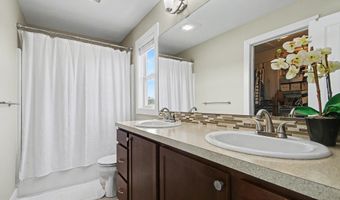 5918 Farmview Dr, Allendale, MI 49401