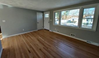 16 Fyffe Ave, Cranston, RI 02920