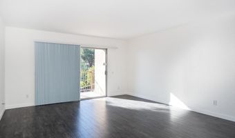5700 Baltimore Dr 16, La Mesa, CA 91942