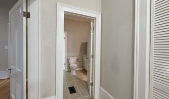 201 Boothe St, Batesville, MS 38606
