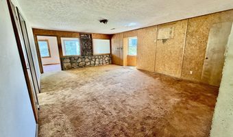 21611 Farm Road 2090, Aurora, MO 65605