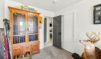 2301 LaForge Ln, Auburn, IN 46706