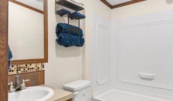 208 Longboat Ave, Beachwood, NJ 08722