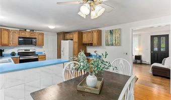 352 Lafayette Rd, North Kingstown, RI 02852
