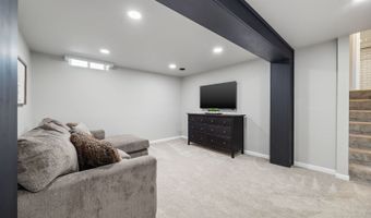 375 Partridge Ct, Algonquin, IL 60102
