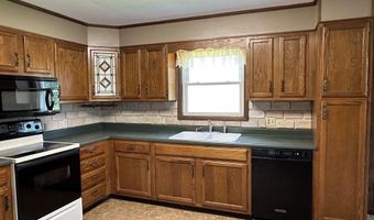 1889 HIGHWAY 80 E, Arlington, KY 42021