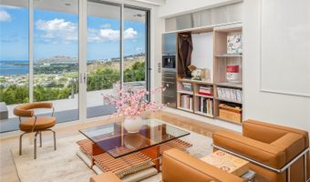 360 Puuikena Dr, Honolulu, HI 96821