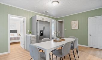 63 Prospect St, Lincoln, RI 02838