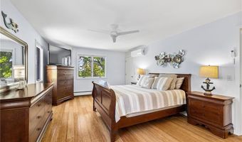 11 Cove Rd, Narragansett, RI 02882