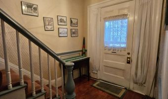 103 4th St, Bangor, ME 04401