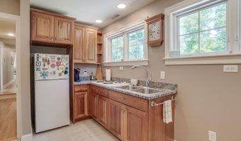 11 Clark Island Rd, Amherst, NH 03031