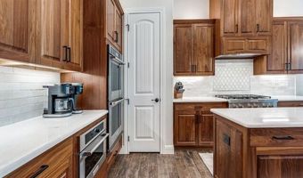 173 Hidden Pond, Adkins, TX 78101