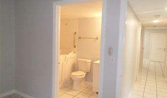 914 LAKE DESTINY Rd A, Altamonte Springs, FL 32714