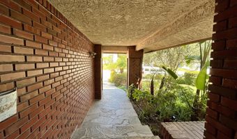 29160 Oakpath Dr, Agoura Hills, CA 91301