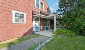 327 E 37th St, Anderson, IN 46013