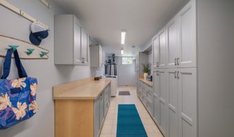148 Kaelepulu Dr, Kailua, HI 96734