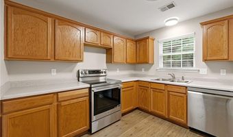 226 Fox Creek Blvd, Woodstock, GA 30188