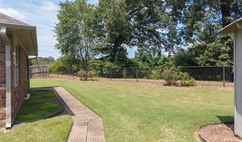 2629 Whitney Ln, Alma, AR 72921