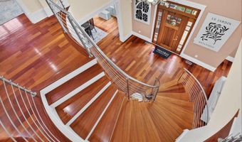 9715 SINGLETON Dr, Bethesda, MD 20817