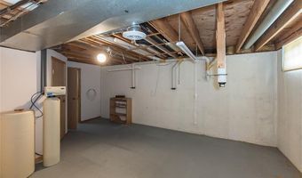 1310 Weidmann Estates Ct, Ballwin, MO 63011