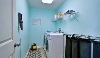 1128 Kingsmill Dr, Algonquin, IL 60102