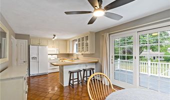 28 Eveready Ave, Bristol, RI 02809