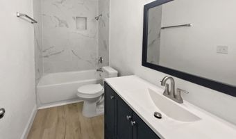 330 DUDLEY St, Atlantic Beach, FL 32233