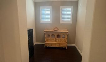 8200 E Brookdale Ln, Anaheim, CA 92807