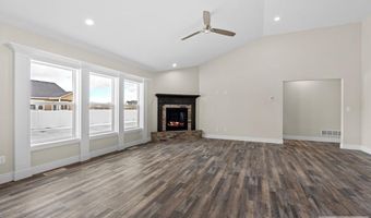 1476 47th St, Ammon, ID 83406